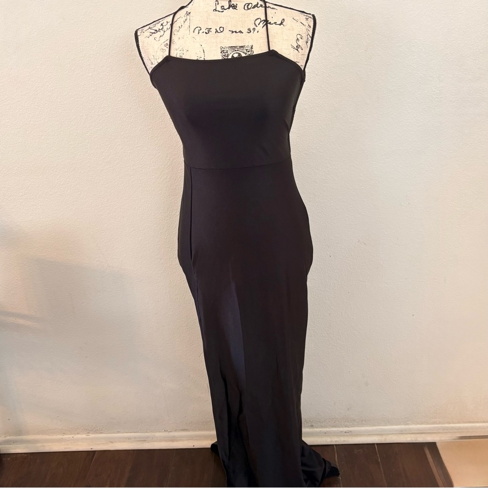 Elegant Black Spaghetti-Strap Maxi Dress